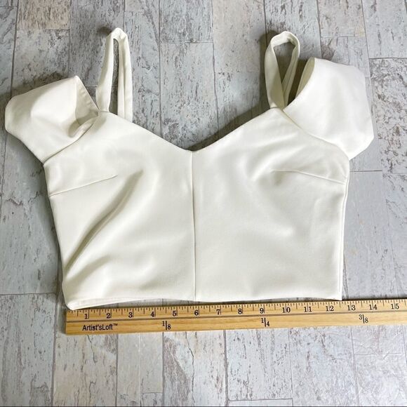 Topshop White Ivory Cold Shoulder Short Cap Sleeves Crop Zipper Back Top Size 0 - Picture 12 of 15